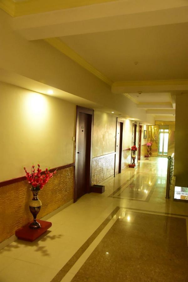 Hotel Shiv International Bhachau 外观 照片