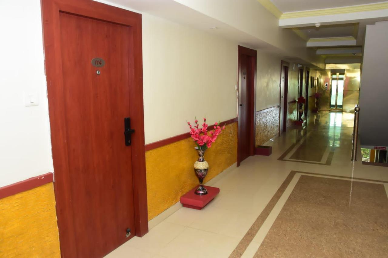 Hotel Shiv International Bhachau 外观 照片