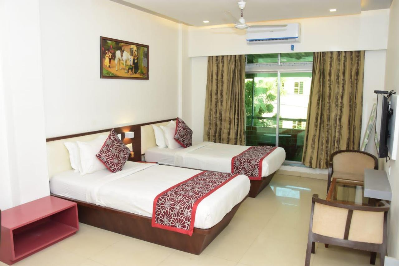 Hotel Shiv International Bhachau 外观 照片